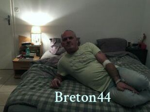 Breton44