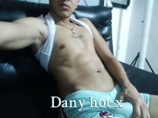 Dany_hot_x