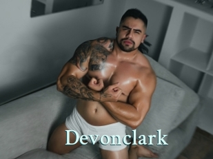 devonclark Ambiance Gay