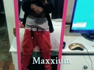 Maxxium